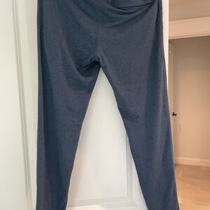 Vuori Men's Gray Sweatpants
